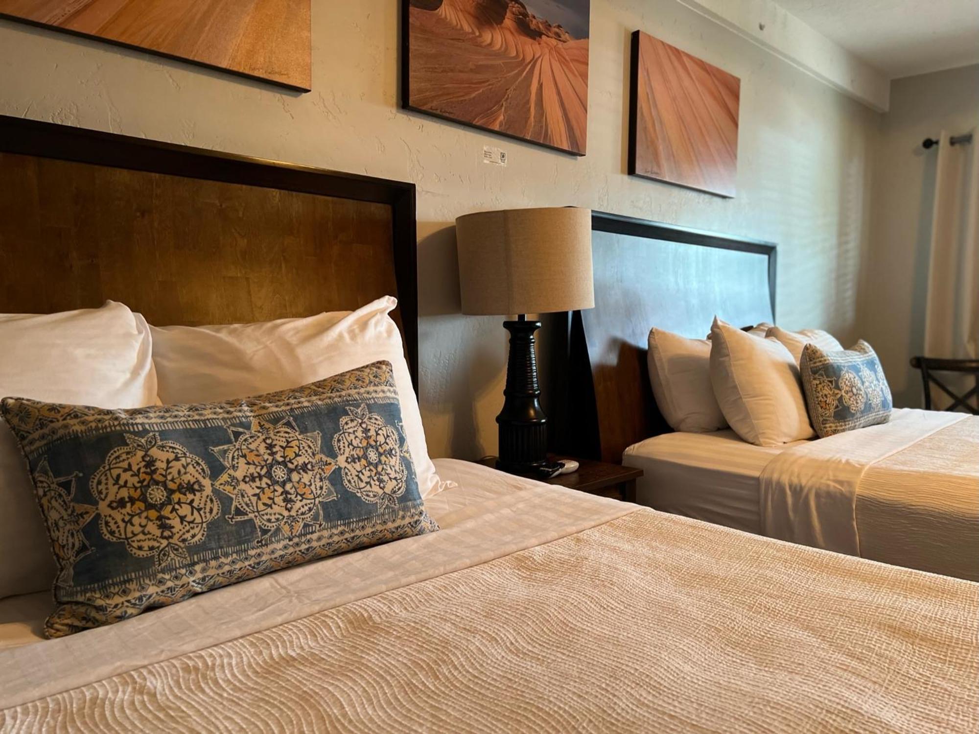 The Flagstone Boutique Inn & Suites Канаб Экстерьер фото