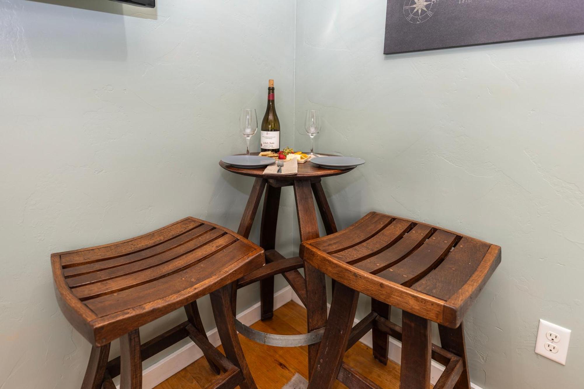 The Flagstone Boutique Inn & Suites Канаб Экстерьер фото