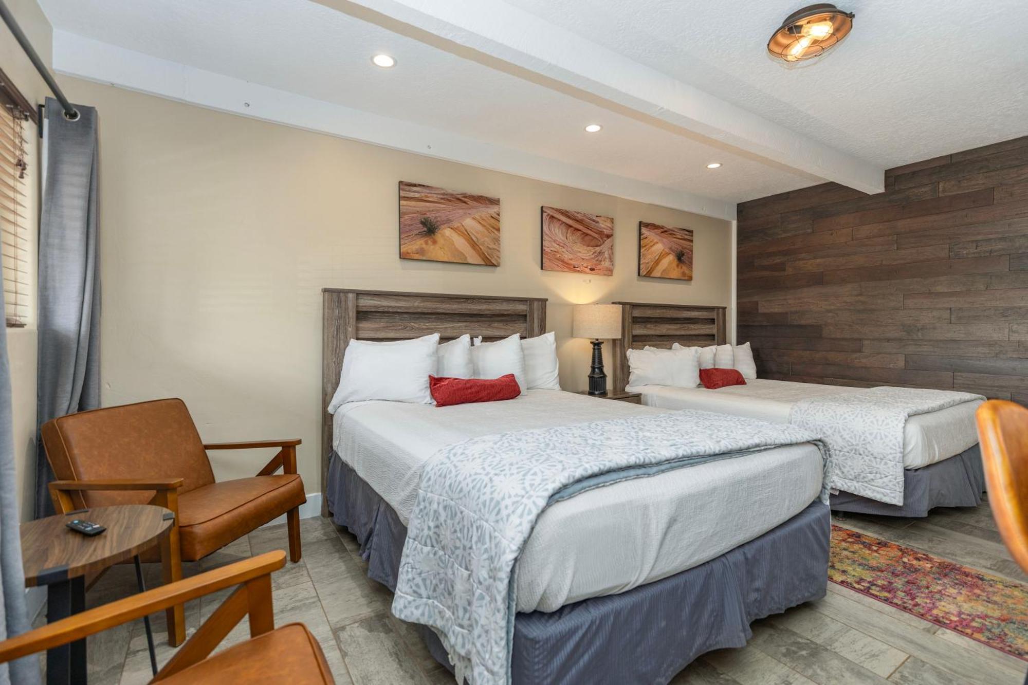 The Flagstone Boutique Inn & Suites Канаб Экстерьер фото