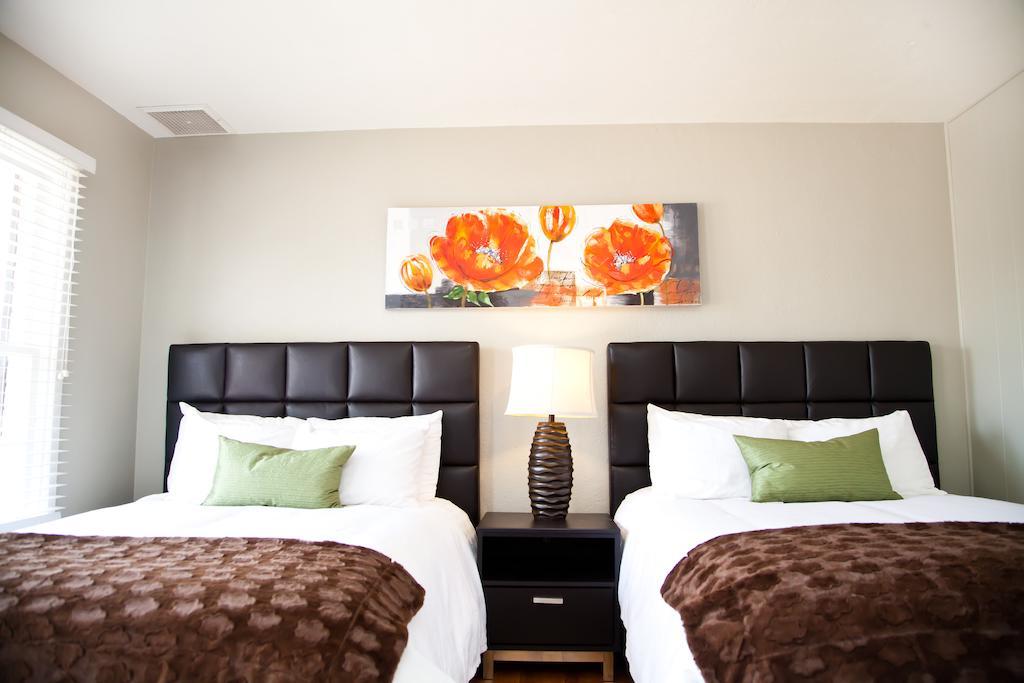 The Flagstone Boutique Inn & Suites Канаб Экстерьер фото